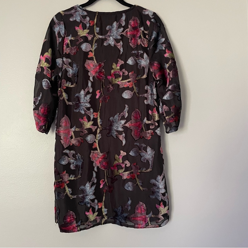 Tolani Colorful Velvet Floral Loose Fit Black Dress - Picture 3 of 13